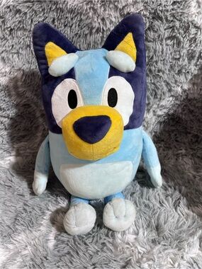 Bluey plush backpack with little pocket